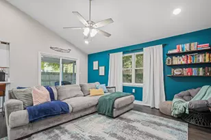 39 9th St, Shalimar, FL 32579 - Photo 16
