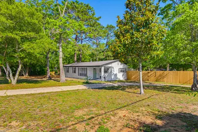 1095 Texas Parkway, Crestview, FL 32536 - Photo 2