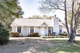 116 W Walker Circle, Crestview, FL 32539 - Photo 1