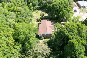 298 Averitt Pl, Crestview, FL 32539 - Photo 10
