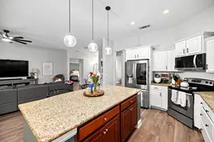 3013 Crown Creek Cir, Crestview, FL 32539 - Photo 6