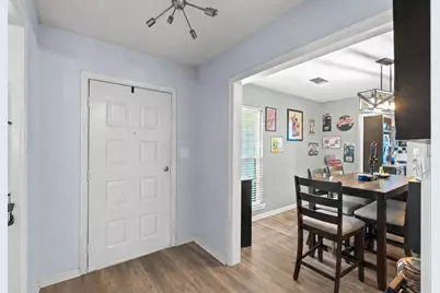 2019 Casa De Oro Street, Navarre, FL 32566 - Photo 6