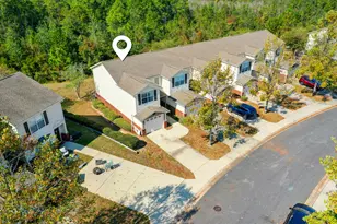 759 Majestic Dr, Crestview, FL 32536 - Photo 4