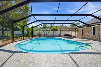 102 Kinsey Court, Valparaiso, FL 32580 - Photo 1