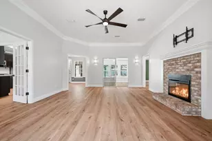 102 Kinsey Ct, Valparaiso, FL 32580 - Photo 6