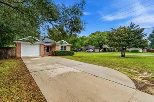1740 Thomas St, Niceville, FL 32578 - Photo 2