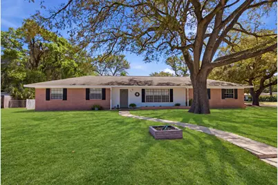 119 Jamestown Avenue, Fort Walton Beach, FL 32547 - Photo 1