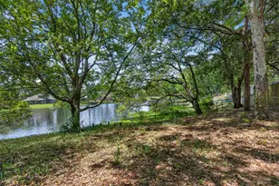 1037 Everglade Dr, Niceville, FL 32578 - Photo 4