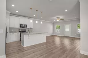 2285 Janet St, Navarre, FL 32566 - Photo 6