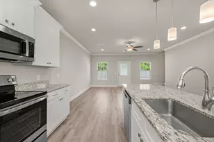2285 Janet St, Navarre, FL 32566 - Photo 12