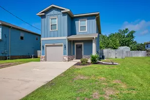 2285 Janet St, Navarre, FL 32566 - Photo 1