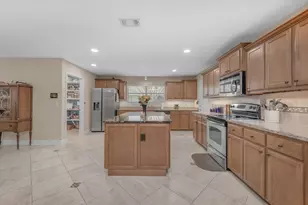 6052 Blair Cir, Gulf Breeze, FL 32563 - Photo 16