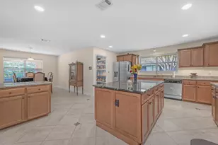 6052 Blair Cir, Gulf Breeze, FL 32563 - Photo 18