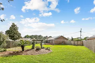 2201 Wedgewood Ct, Navarre, FL 32566 - Photo 26