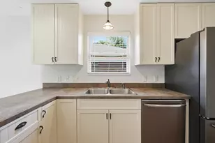 103 Point Comfort Rd, Mary Esther, FL 32569 - Photo 20