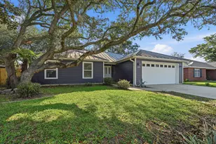 103 Point Comfort Rd, Mary Esther, FL 32569 - Photo 6
