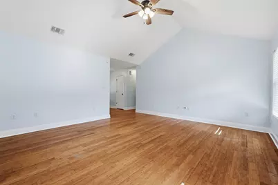 103 Point Comfort Road, Mary Esther, FL 32569 - Photo 12