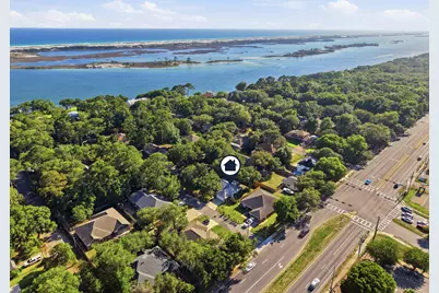 103 Point Comfort Road, Mary Esther, FL 32569 - Photo 50