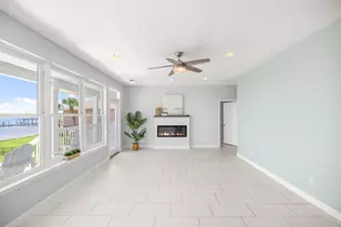 2005 Jessica Way, Navarre, FL 32566 - Photo 14