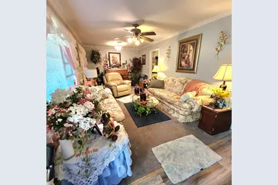 212 NW Baker Avenue, Fort Walton Beach, FL 32548 - Photo 2