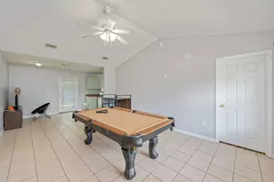 328 Lakeview Dr, Crestview, FL 32536 - Photo 10