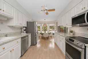 645 NE Country Club Ave, Fort Walton Beach, FL 32547 - Photo 10