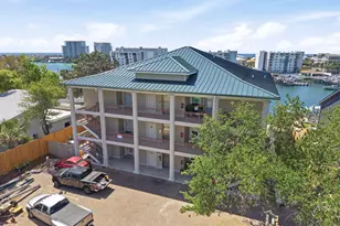 724 Harbor Blvd, Destin, FL 32541 - Photo 2