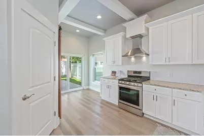 401 Hideaway Lane, Niceville, FL 32578 - Photo 10