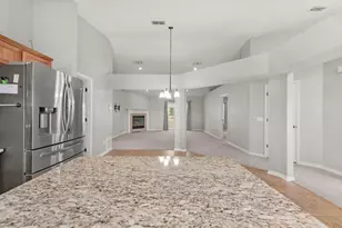 300 Peggy Dr, Crestview, FL 32536 - Photo 10
