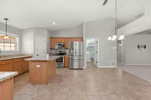 300 Peggy Dr, Crestview, FL 32536 - Photo 6