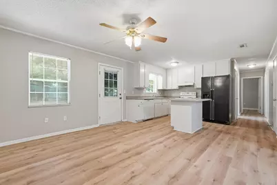 106 Andrews Avenue, Defuniak Springs, FL 32433 - Photo 14