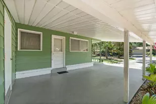 28 Magnolia Dr, Mary Esther, FL 32569 - Photo 2