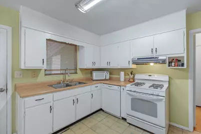 28 Magnolia Drive, Mary Esther, FL 32569 - Photo 8
