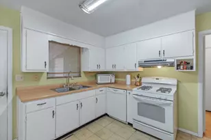 28 Magnolia Dr, Mary Esther, FL 32569 - Photo 8