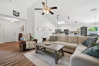 5066 Evergreen Drive, Gulf Breeze, FL 32563 - Photo 10