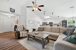 5066 Evergreen Dr, Gulf Breeze, FL 32563 - Photo 10