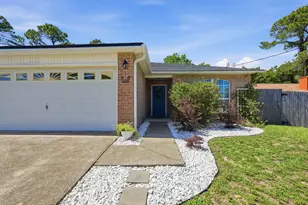 5066 Evergreen Dr, Gulf Breeze, FL 32563 - Photo 1