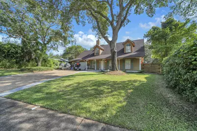 702 N Lakeside Drive, Destin, FL 32541 - Photo 4