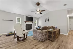 210 Shell Dr, Crestview, FL 32536 - Photo 18