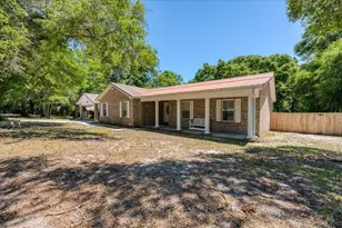 210 Shell Dr, Crestview, FL 32536 - Photo 6