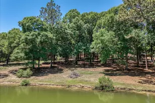 210 Shell Dr, Crestview, FL 32536 - Photo 4