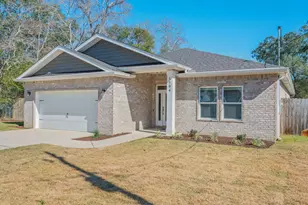 1504 W Ponderosa Rd, Fort Walton Beach, FL 32547 - Photo 1