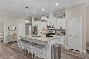 9073 E River Dr, Navarre, FL 32566 - Photo 12