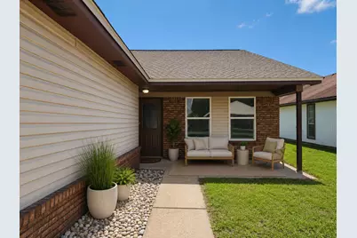 911 Lawton Court, Fort Walton Beach, FL 32547 - Photo 2