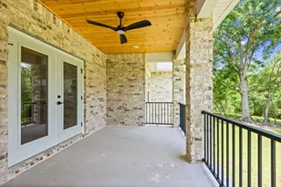 699 Pinewood Dr, Defuniak Springs, FL 32433 - Photo 6