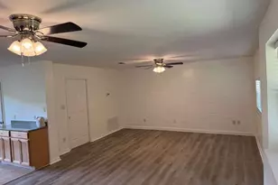 218 SW Rose Marie Ln, Fort Walton Beach, FL 32548 - Photo 4