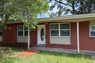 218 SW Rose Marie Ln, Fort Walton Beach, FL 32548 - Photo 1