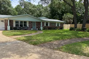 20 Forest Grove Pl, Fort Walton Beach, FL 32548 - Photo 2