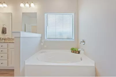 2411 Dakota Way, Crestview, FL 32536 - Photo 20