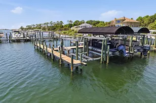490 Soundview Ct, Mary Esther, FL 32569 - Photo 46